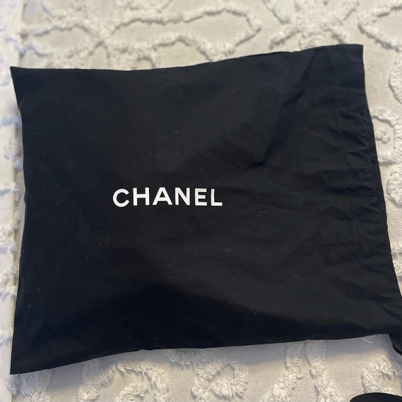 Chanel Tweed Flapbag - Picture 13 of 14